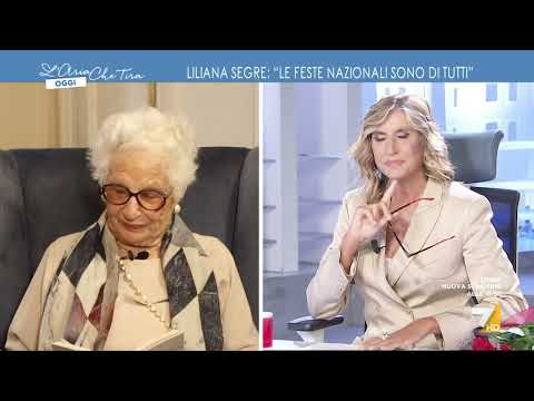 Compleanno speciale per Myrta Merlino: "Il mio regalo speciale per oggi è la presenza di ...