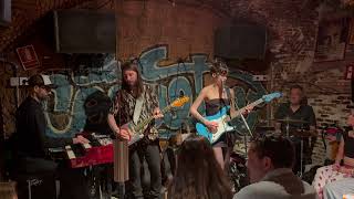 Sanpa Trío feat Lusi Vaquero - Waiting for your call