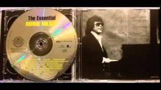 Ronnie Milsap - She keeps the home fires burning