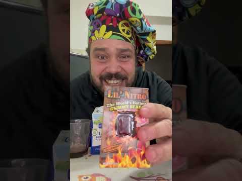 Assaggio il lil nitro l’orsetto gommoso più piccante al mondo