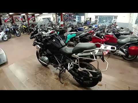 BMW R1200 GS LC TRIPLE BLACK - Image 2