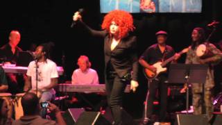 eTown webisode 39 - Cyndi Lauper, Charlie Musselwhite and Mohammed Alidu show finale