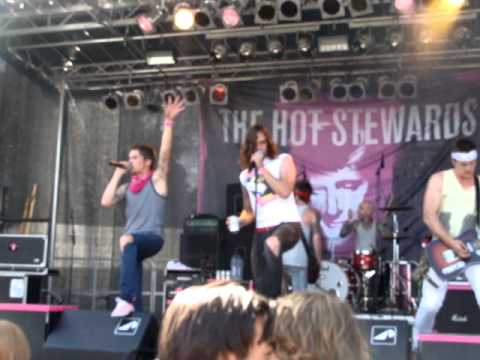 The Hot Stewards - The Edge Of Heaven (Live @ Good Heavens Festival, Oldenzaal 2 juni 2011)