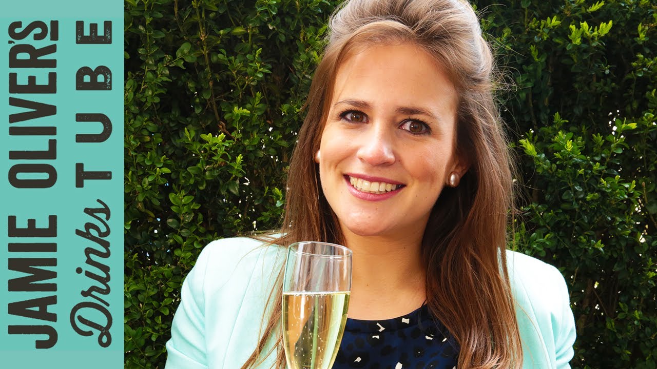Battle of the bubbles, prosecco, cava & champagne: Amelia Singer