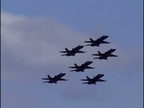 2006 MCAS Miramar Airshow - US Navy Blue Angels