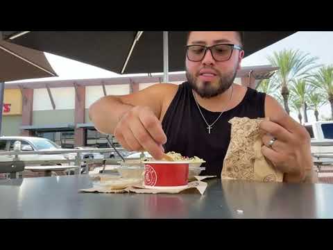 CHIPOTLE MUKBANG • Time to have Lunch