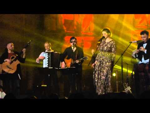 Domantas Razauskas, Eglė Sirvydytė ir co. - Tarp juodų ir baltų debesų [Šv. Kotrynos bažnyčia]