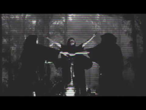 Devilish Trio - Nose To The Grindstone