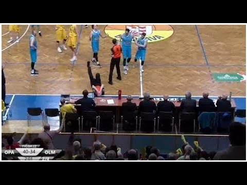 Sudí inzultaci filmoval? Olomoucko žádá opakování předčasně ukončeného zápasu