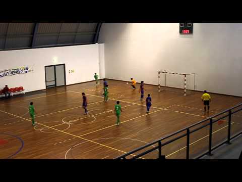 Sassoeiros-2  Caxienses-8  3-12-2011 2.MOV