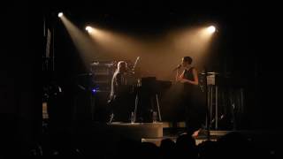 HUNDREDS - Ten Headed Beast (acoustic)  - 15.11.2016 - Berlin Columbia Theater