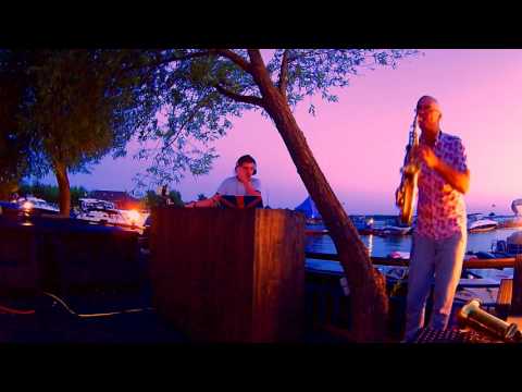 Sax & Dj - Improvisation at sunset