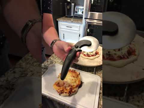 ANDREW JAMES PIZZA CUTTER