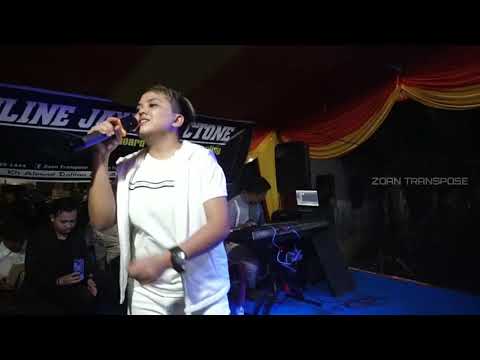 Suaranya Di Luar Nalar,Merdu Banget ! _Gaun Merah_WannaBee