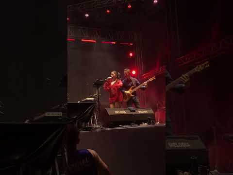 SHABRINA LEANOR X THE BAKUUCAKAR - HIKAYAT CINTA AT JAZZ TRAFFIC FESTIVAL