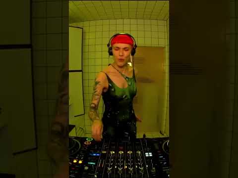 Cassie Raptor x HÖR BERLIN 🔥🤯🔥