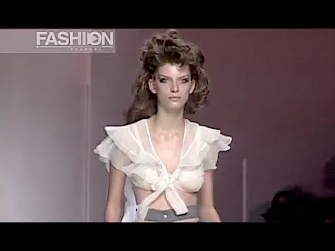 SPORTMAX Spring Summer 2004 Milano - Fashion Channel