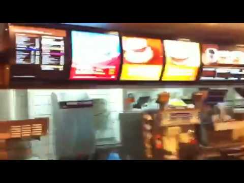 Mcdonald's no aeroporto KL 25/07/10