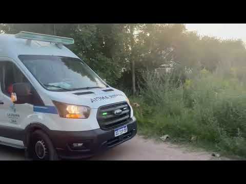 No paran las caídas de moto en Pico: trasladan a joven motociclista con corte importante en el pie