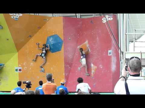 Anna Stöhr und Sasha DiGiulian Arco Boulder World Championship 2011