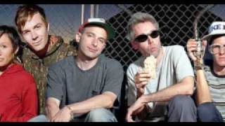 Beastie Boys vs Matt and Kim - Good Ol&#39; Fashion Rump Shaker (mixed by The Hood Internet)