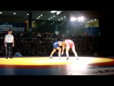 Freistil 84kg Davyd Bichinashvili - Konstantin Völk 3:0 PS 1:0 1:0 2:0