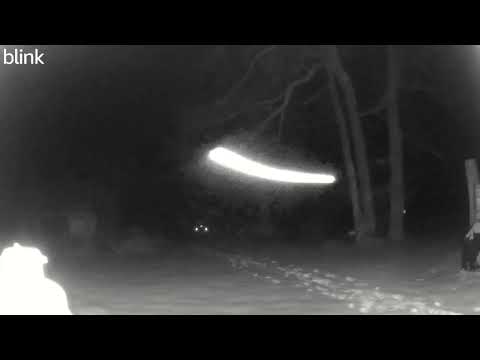 zig zag quick turns stops on a dime..1/8 speed 20F raw footage of skyfish or rods in the adirondacks