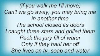 Throwing Muses - Soap And Water Lyrics