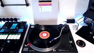 Who Da Funk? Feat. Terra Deva - Sting Me Red (Clever) (ATFC's Vocal On The Rocks)