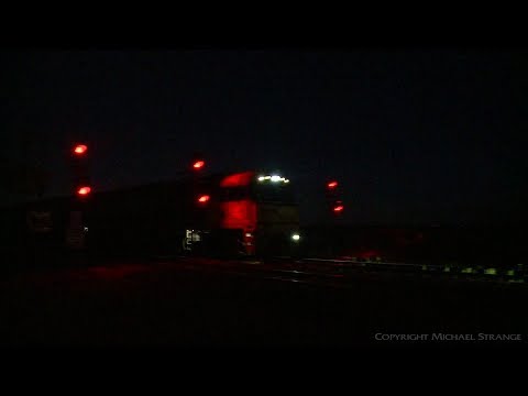5MA5 Pacific National Container Train At Night - PoathTV Australian Railways