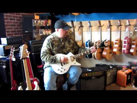 Ponier Music Woodstock Demo of Custom Dean Cadillac By Cliff Bruce