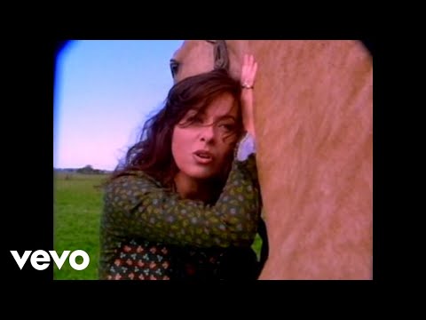 Celeste Carballo - Todo Empieza (Official Video)