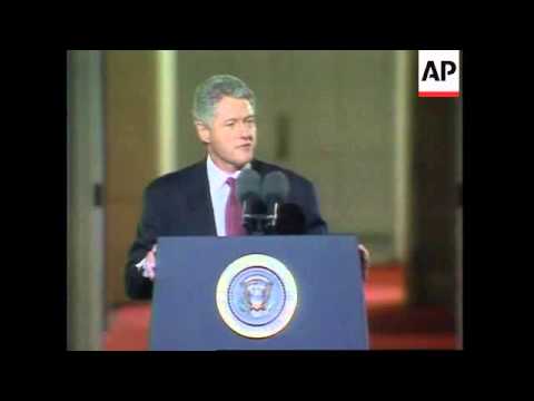 USA: PRESIDENT BILL CLINTON GIVES ACCEPTANCE SPEECH