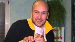 Jan Wayne - Love Is A Soldier ()