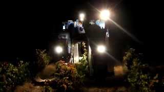 preview picture of video 'NEW HOLLAND VL 630 vendimiando de madrugada en valoria la buena el 6-10-2014.'