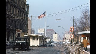 Checkpoint Charlie - Berlin&#39;s Cold War Frontier