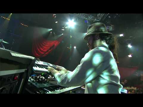 Alanis Morissette - Uninvited - Live (HD)