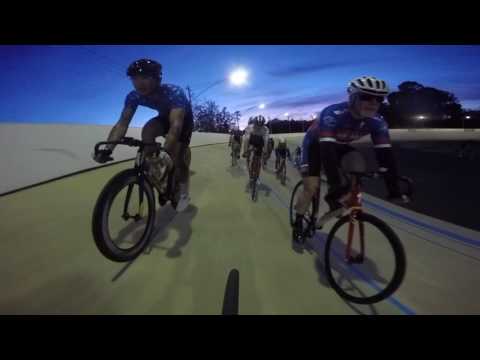 Hellyer Velodrome 12 Lap Scratch Race (B Field)