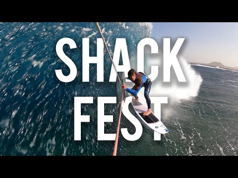 Kitesurfing Christmas BARRELS!! - Court In The Act #VLOG 141