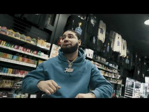 TrapDes - Different Bag (feat. PettyPetty)