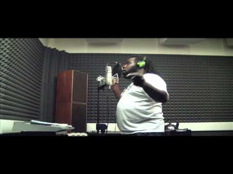 Mr Solo Banton dubplate on Ba Ba Boom riddim (Random Productions) @ random recording studio