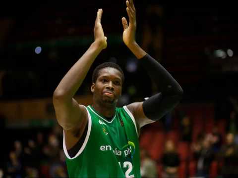 Homenaje a Mamadou Samb y a Marcius