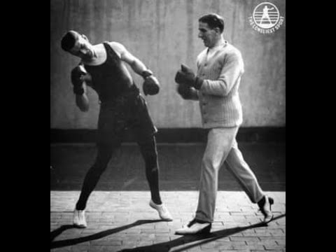 59 year old Jim Corbett sparring prime Gene Tunney, 1925 (speed adjusted)