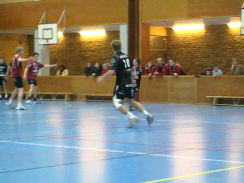 Jesper nätar till 4-10 i vänsterkrysset mot Lugi