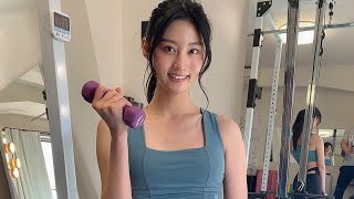 スタイル抜群モデルのヒップアップトレーニング