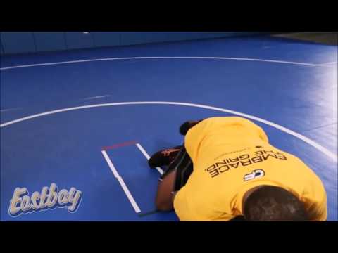 Breakdown (Double Knee Block)