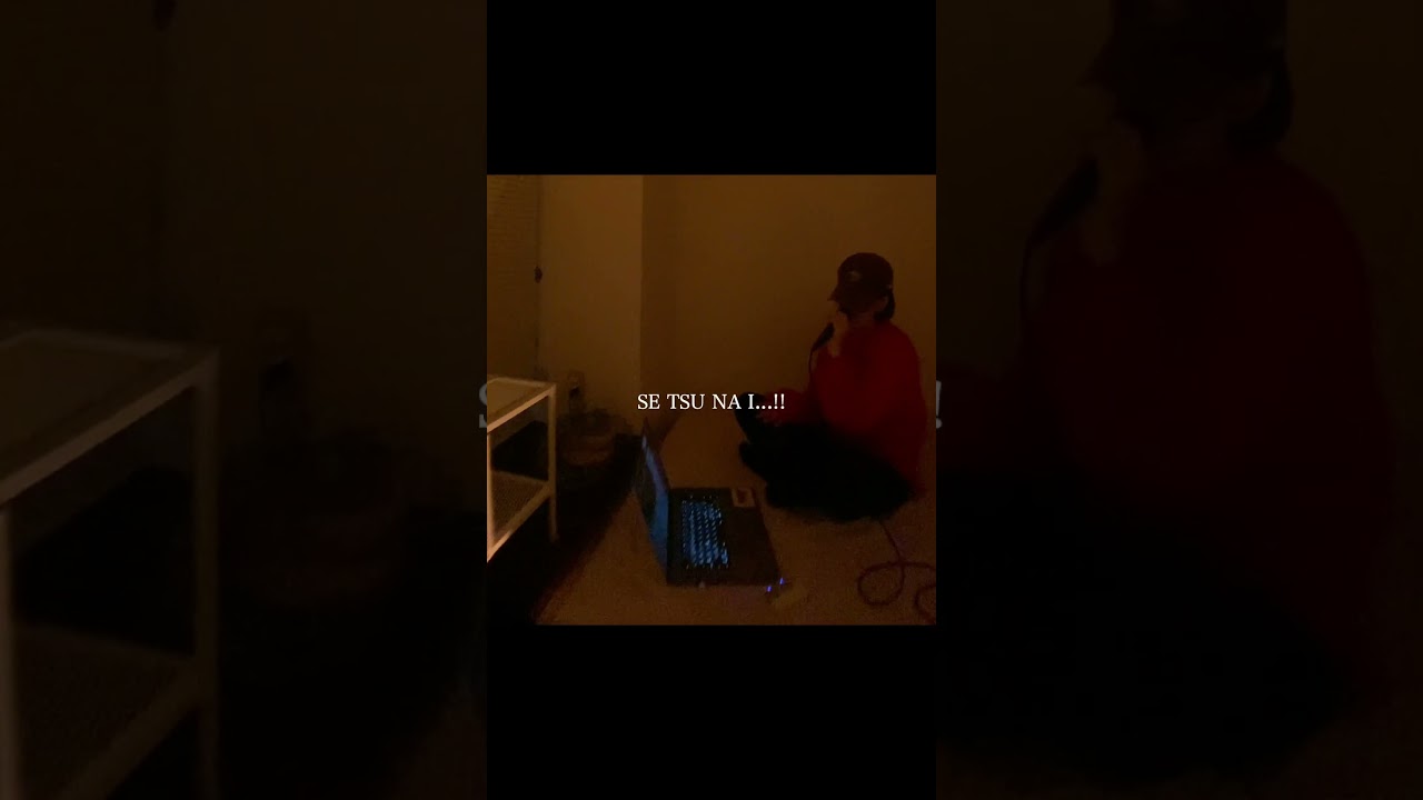 7co_Lonely in Gorgeous