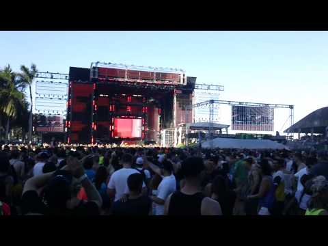 Laidback Luke UMF 2012 - Chill Rob G, DMX, Turbulence