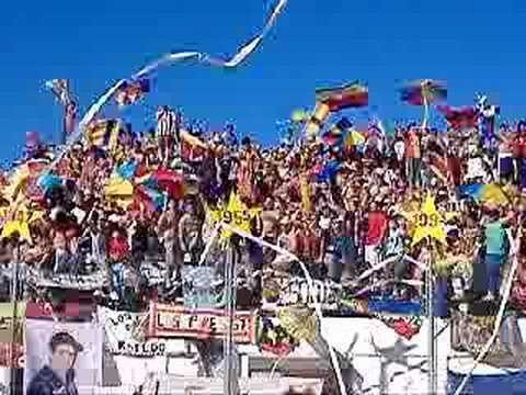 "Colegiales salida en munro" Barra: La Banda del Tricolor &bull; Club: Colegiales
