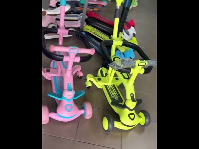 Дитячий триколісний самокат SCOOTER музика, підсвітка, сидіння, бортик, батьківська ручка Рожевий